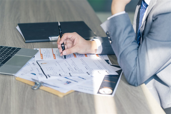企業(yè)在招聘過程中，如何確保公平性與多樣性并存？